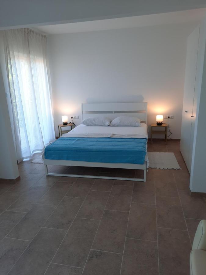 Appartements Lena. Premantura Esterno foto